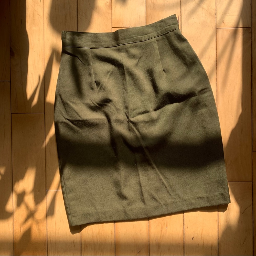 90’s Vintage le chateau pencil skirt. SOLD